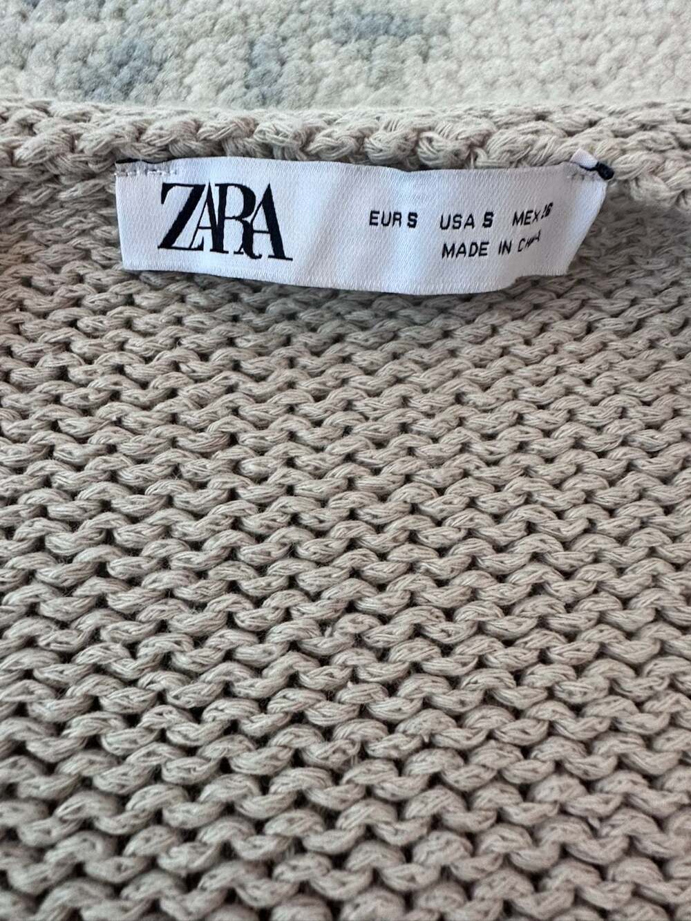Zara Basic Knit (S) Cardigan in Sand with Button-Down Detail - Picture 2 of 4